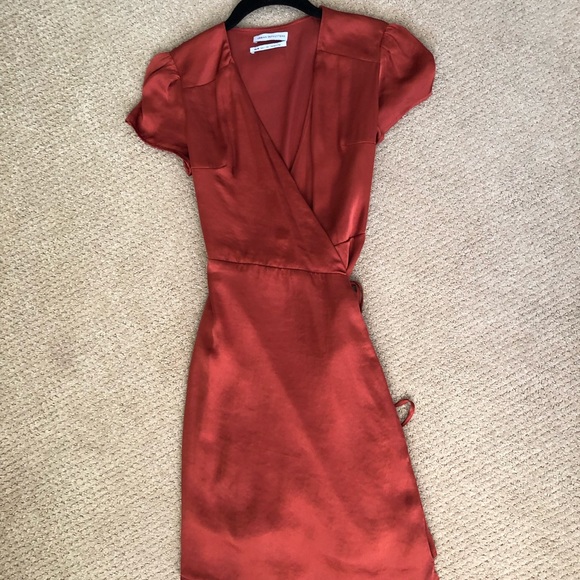 Urban Outfitters Beau Satin Wrap Dress - Picture 3 of 7
